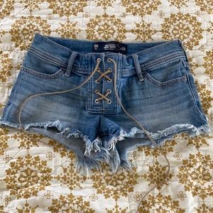 Hollister Low-Rise Lace-Up Shorts Size 00 (23)